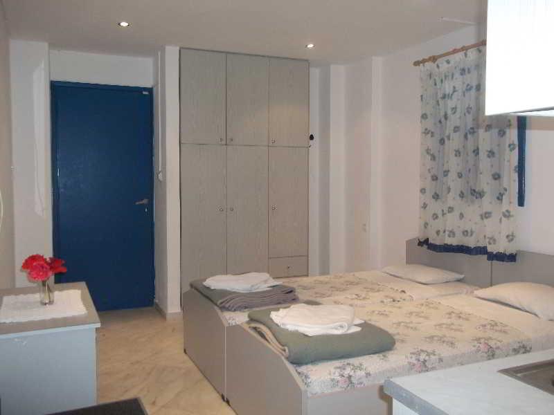 Mike'S Beach Apartments & Studios Anissaras Екстер'єр фото
